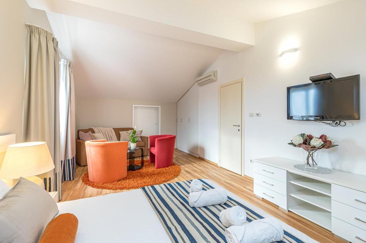 Apartment Complex Irena With Pool ポレッチ 部屋 写真