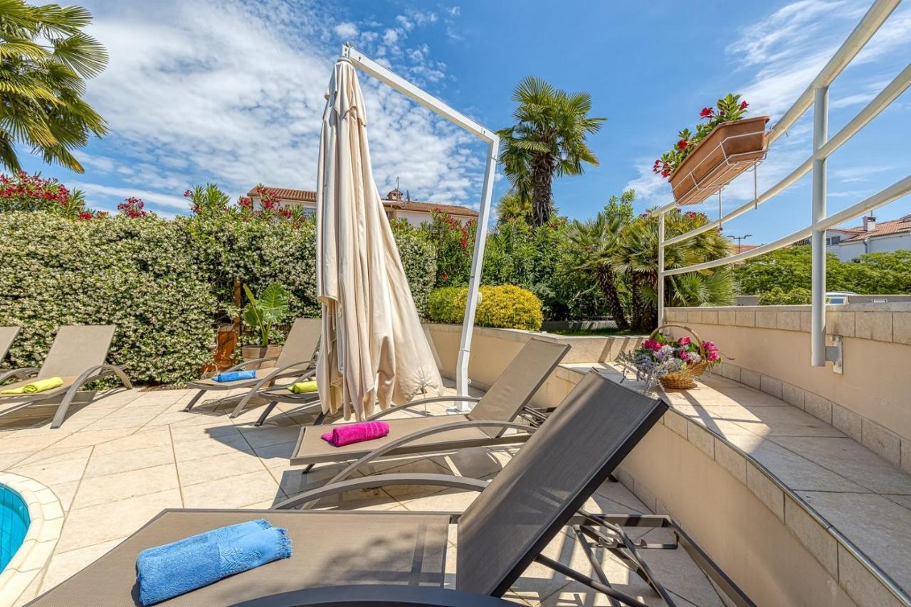 Apartment Complex Irena With Pool ポレッチ エクステリア 写真
