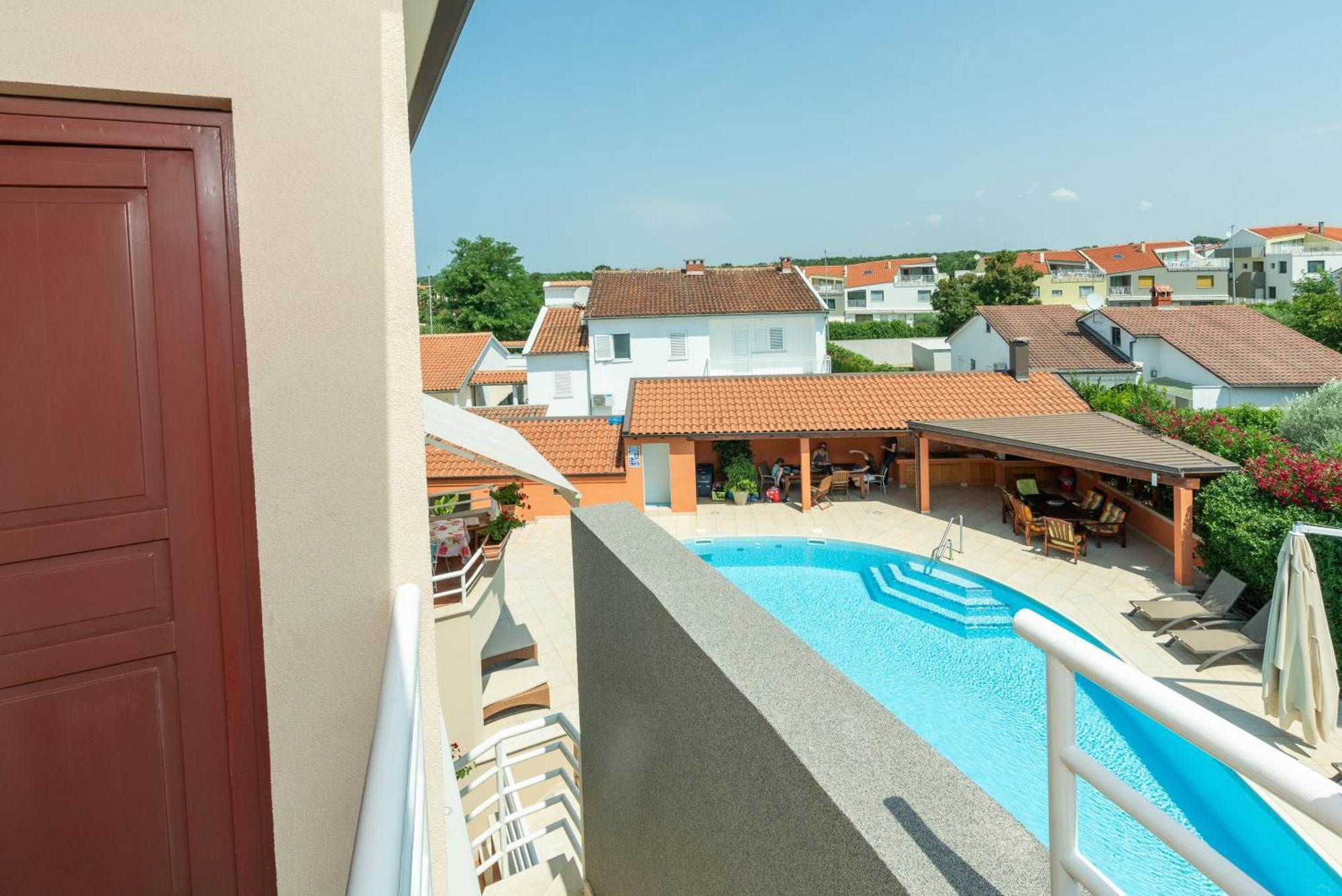 Apartment Complex Irena With Pool ポレッチ エクステリア 写真